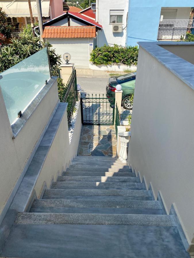 Thea Apartments Nea Iraklitsa Exterior foto